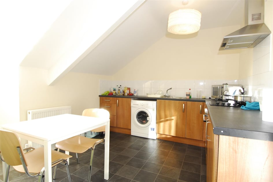 Woodland Terrace, Flat 6, Greenbank, Plymouth - Image 1